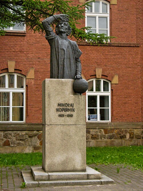 File:Mikołaj Kopernik, Krosno.jpg