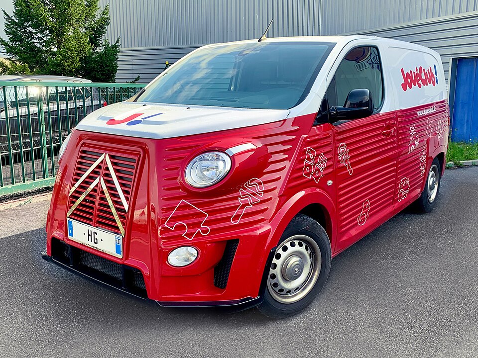 File:Citroen-Jumpy-Caselani-TypeHG-JoueClub-byRundvald.jpg