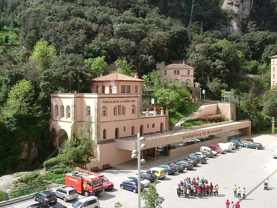 File:Montserrat Station.jpg