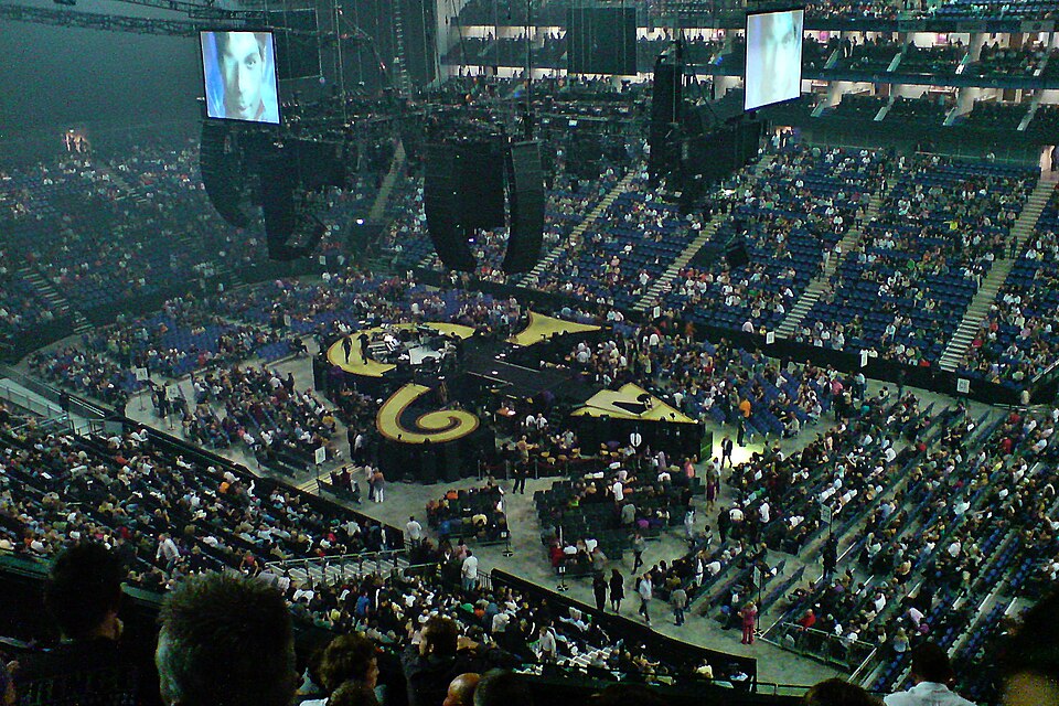File:The O2 Arena, Prince.jpg