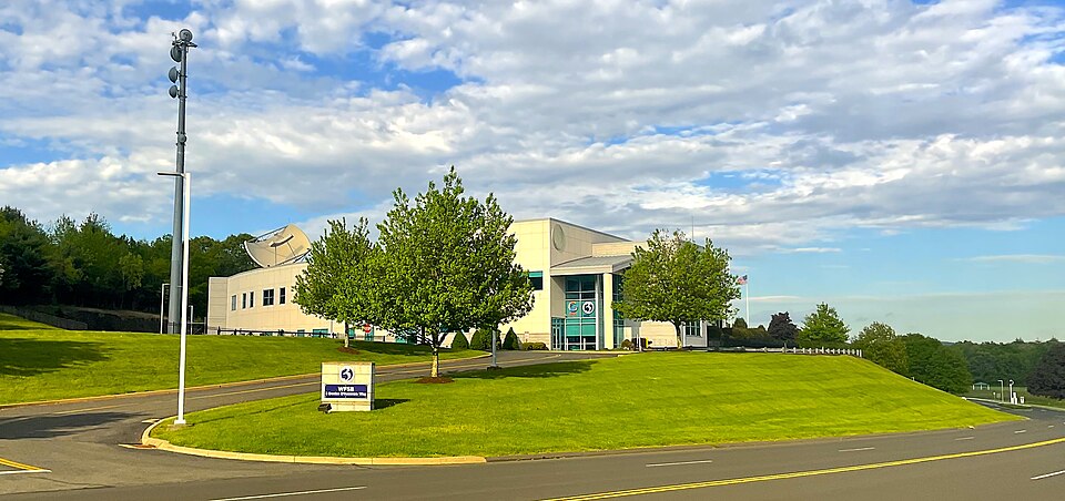 File:WFSB Studios.jpg