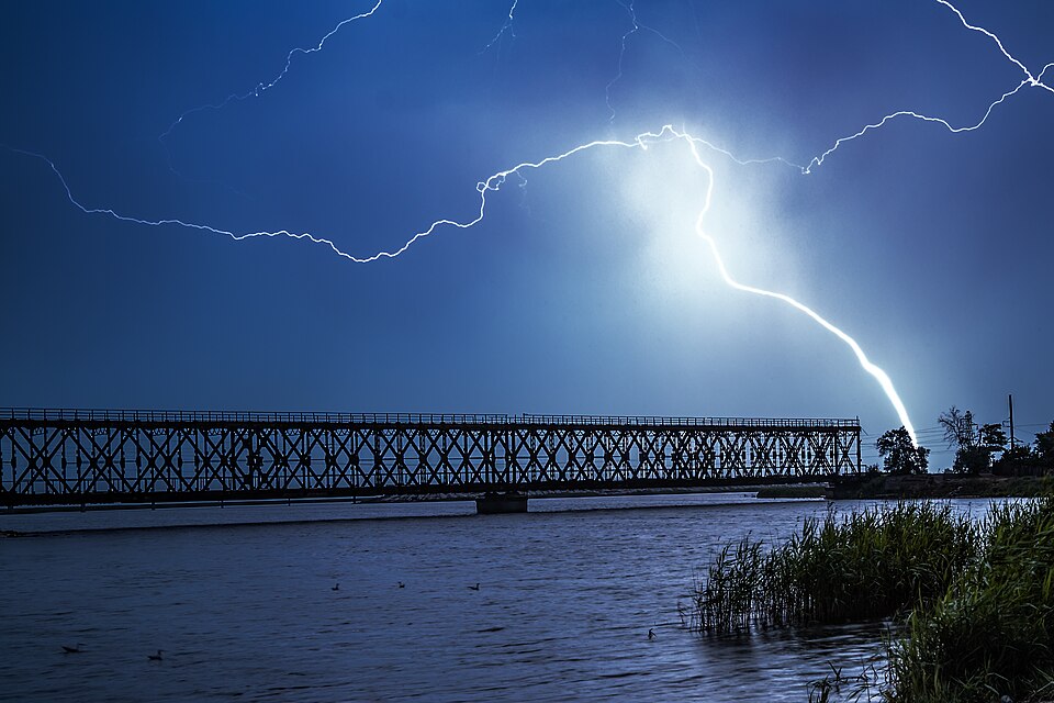 File:Гроза на Азовському морі (літо 2021).jpg
