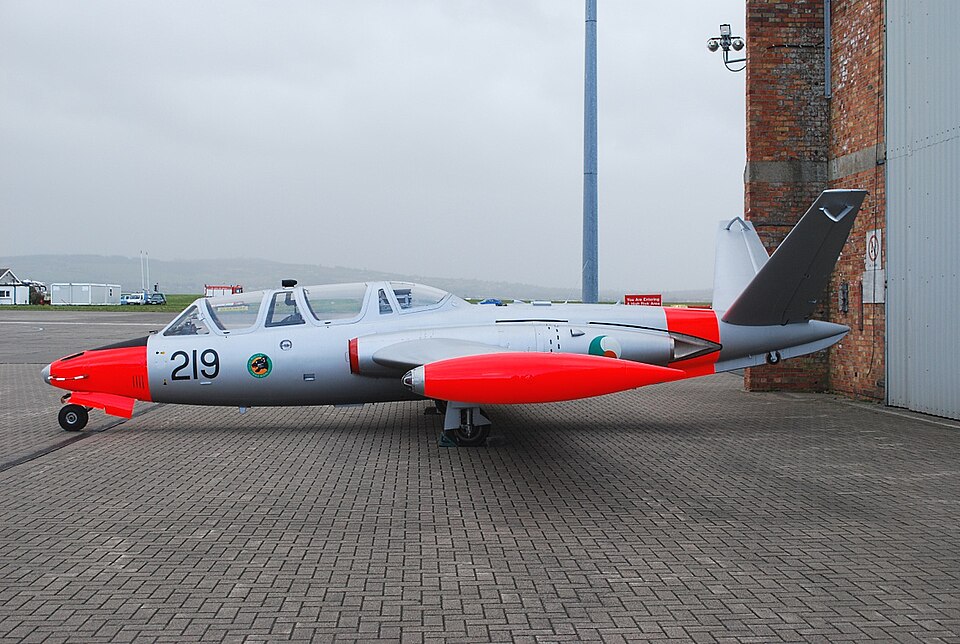 File:219 at Baldonnel in 2011 (8030723930).jpg