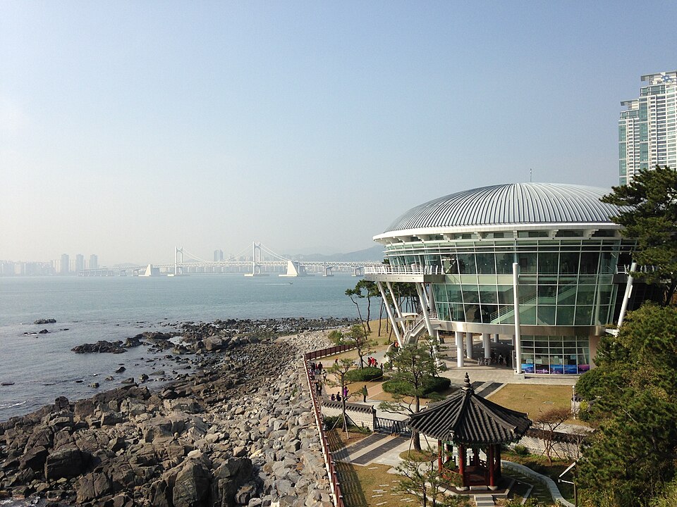 File:APEC House.jpg