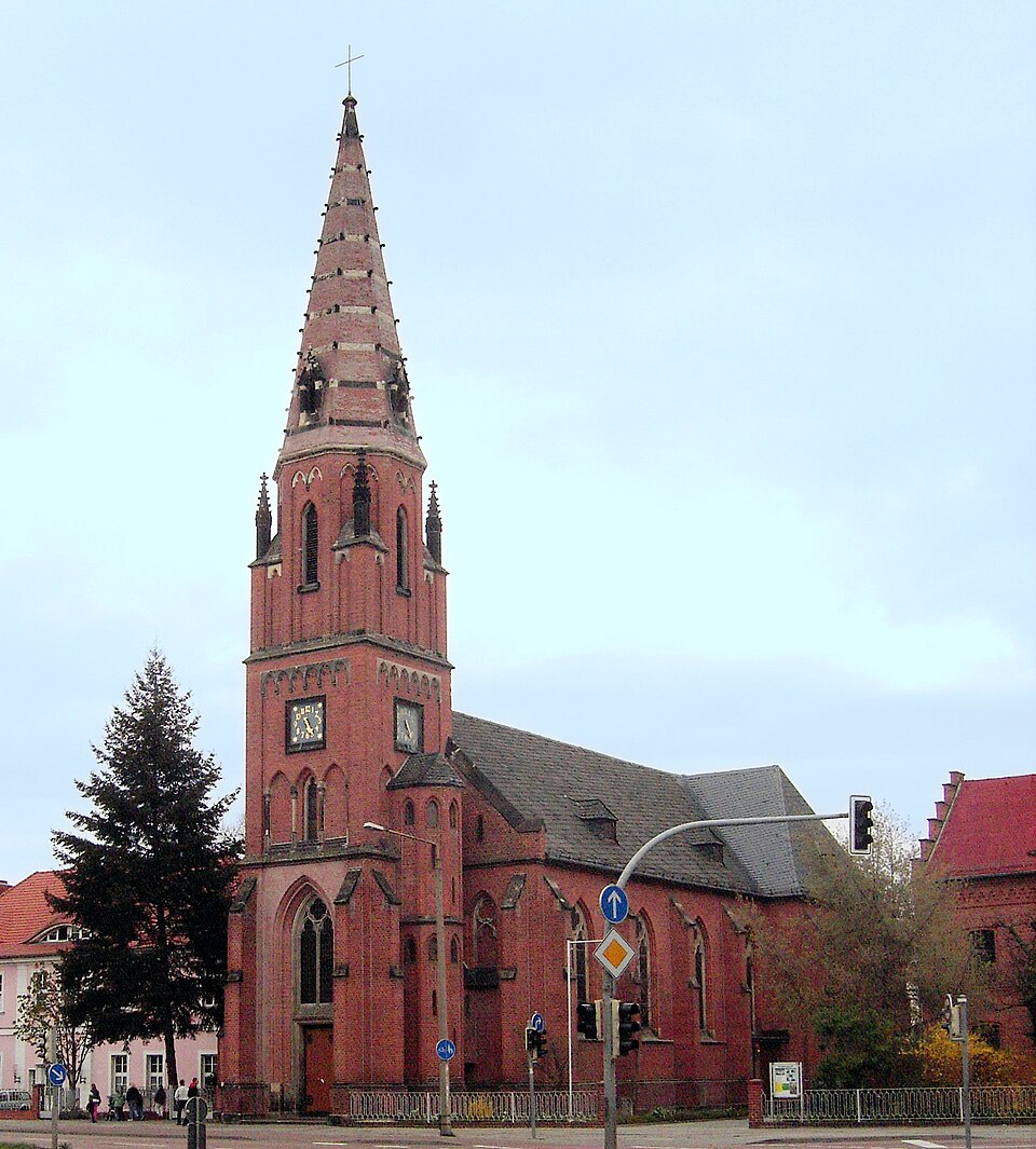 File:Dessau Peter und Paul 3.jpg