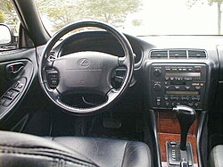 1995 Lexus ES 300 interior
