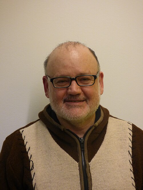 File:Lluis-Anton Baulenas (2018).jpg