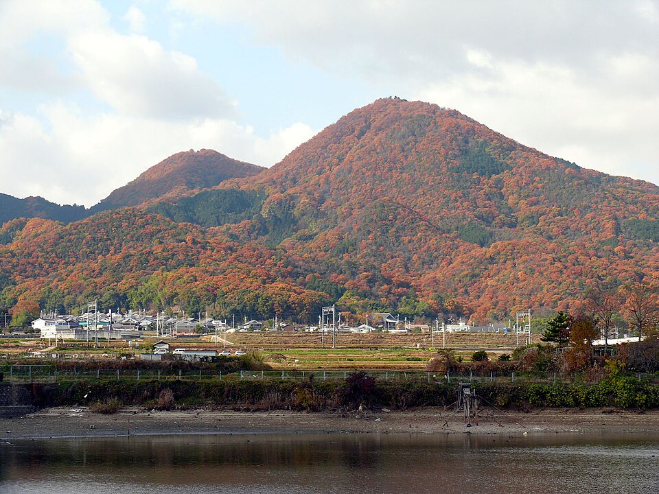File:Mt.Nijyo.jpg