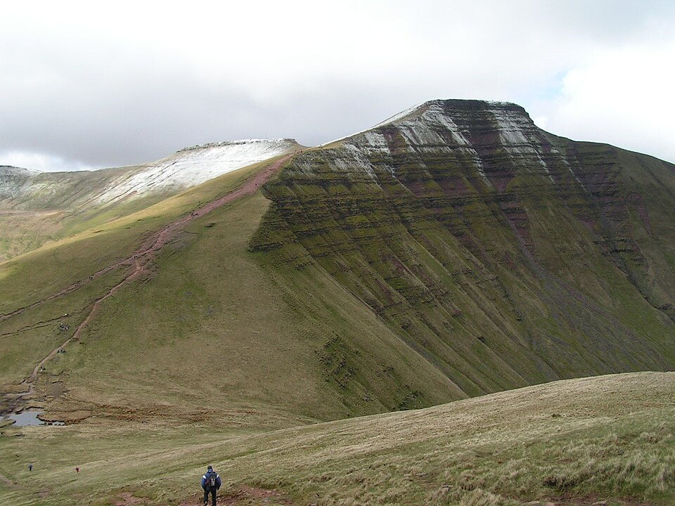 File:Pen y Fan from Cribyn.jpg