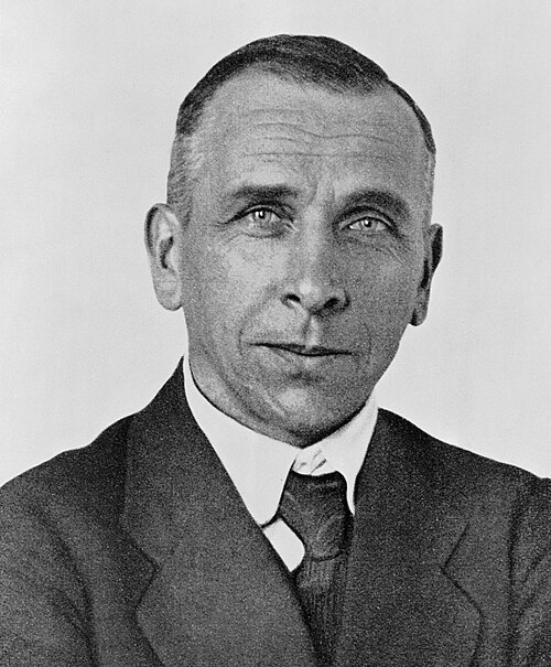 File:Alfred Wegener ca.1924-30.jpg