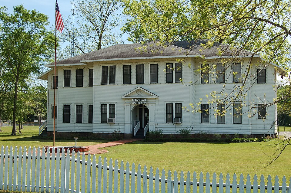 File:Elizabeth Hospital Town Hall.JPG