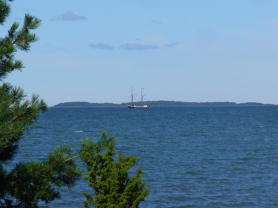File:Koverlaid from south.jpg