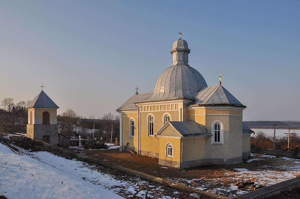File:Rozhysk Church RB.jpg