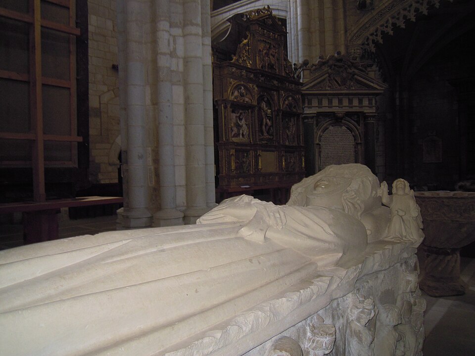 File:Sepulcro Urraca López de Haro 1.JPG
