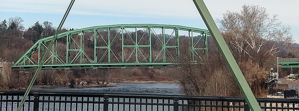 File:Easton–Phillipsburg Toll Bridge, Dec 2021.jpg