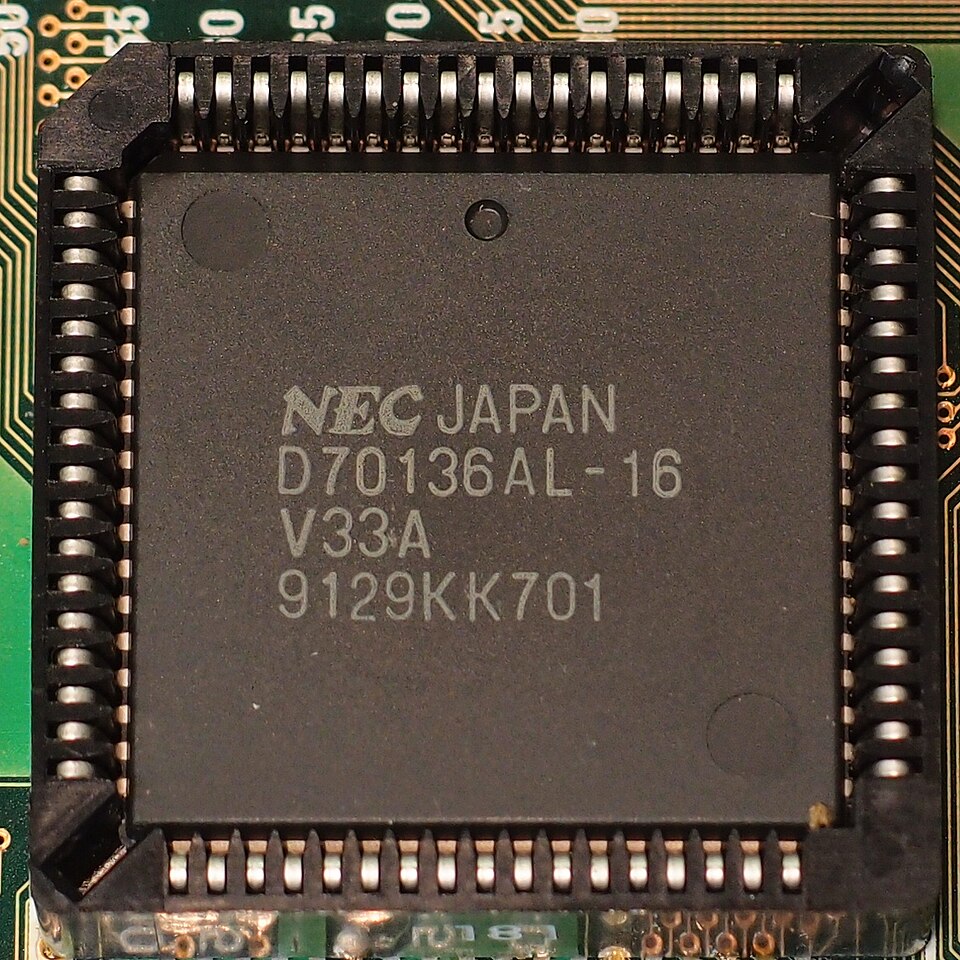 File:NEC V33A μPD70136AL-16 CPU (16471052995) (cropped).jpg