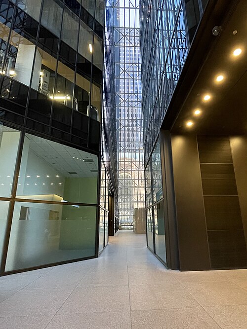 File:2024-0109-Pennzoil Place interior gap.jpg