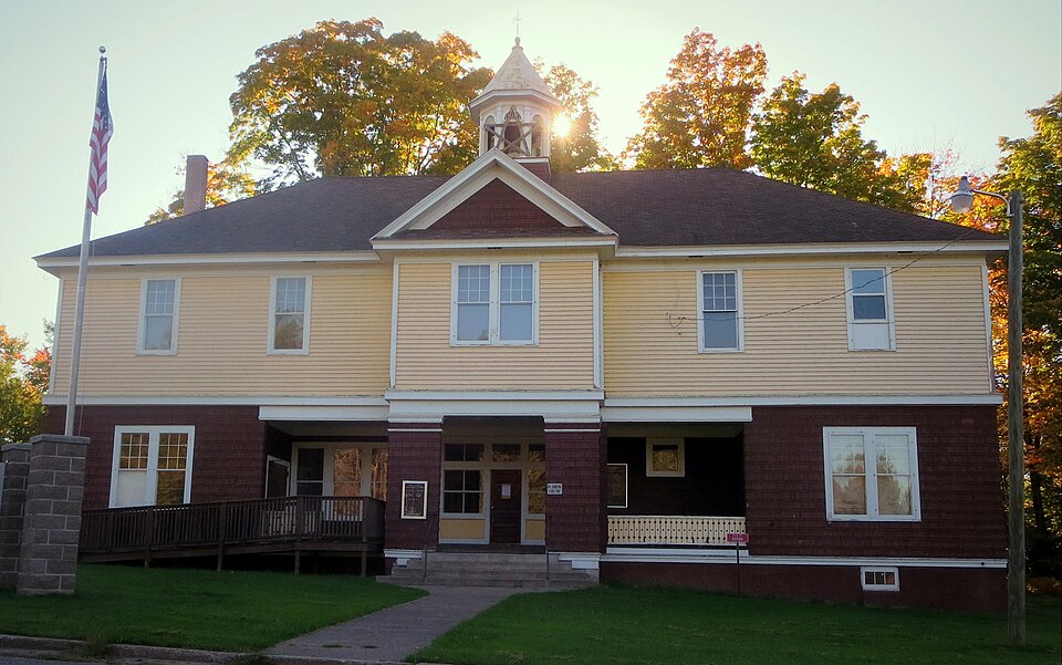 File:Arvon Township Hall, Skanee, Michigan.JPG
