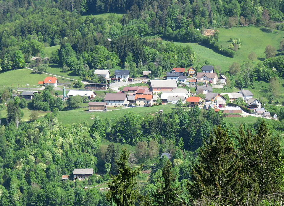 File:Golice Kamnik Slovenia 2.jpg