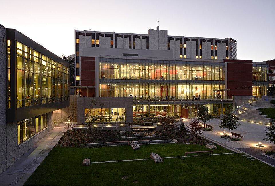 File:Lemieux Library.JPG