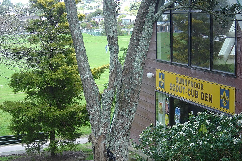 File:Sunnynook Scout Den.JPG