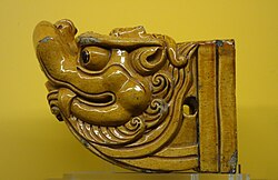 Glazed ceramic taoshou (套獸, corner beam finial) from the Old Summer Palace, Qing dynasty, Qianlong period (1736–1796). Royal Ontario Museum.