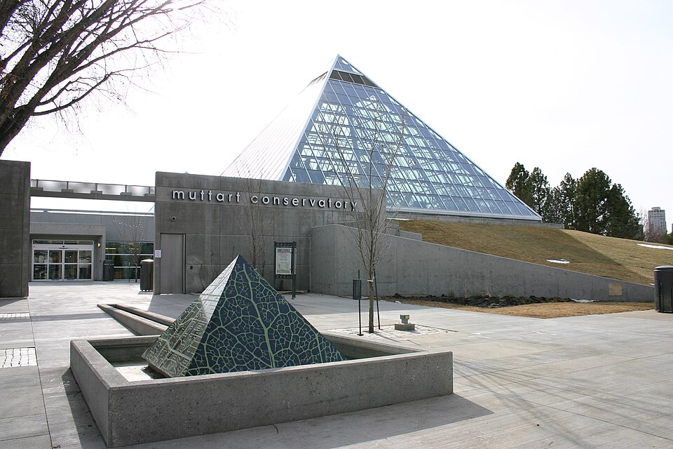 File:Muttart Conservatory (4509972060).jpg