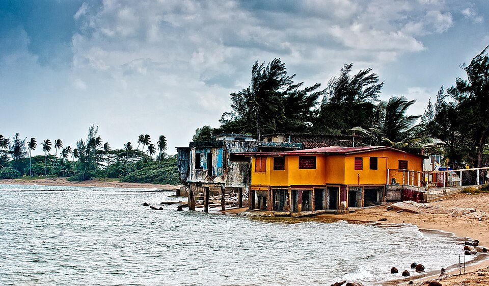 File:Puerto Nuevo, Vega Baja, Puerto Rico.jpg