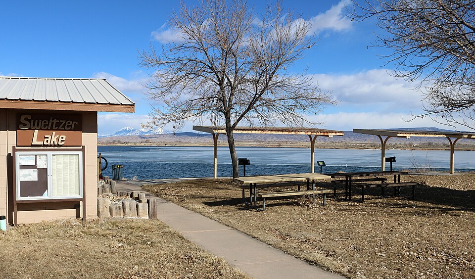 File:Sweitzer Lake State Park.JPG