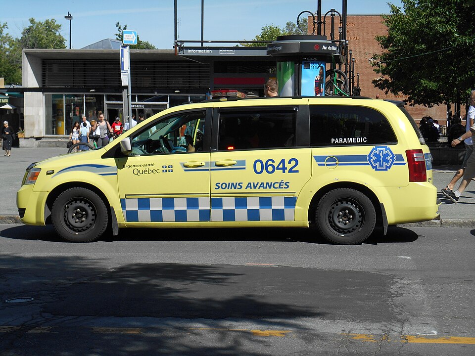 File:Urgences-sante 0642.JPG