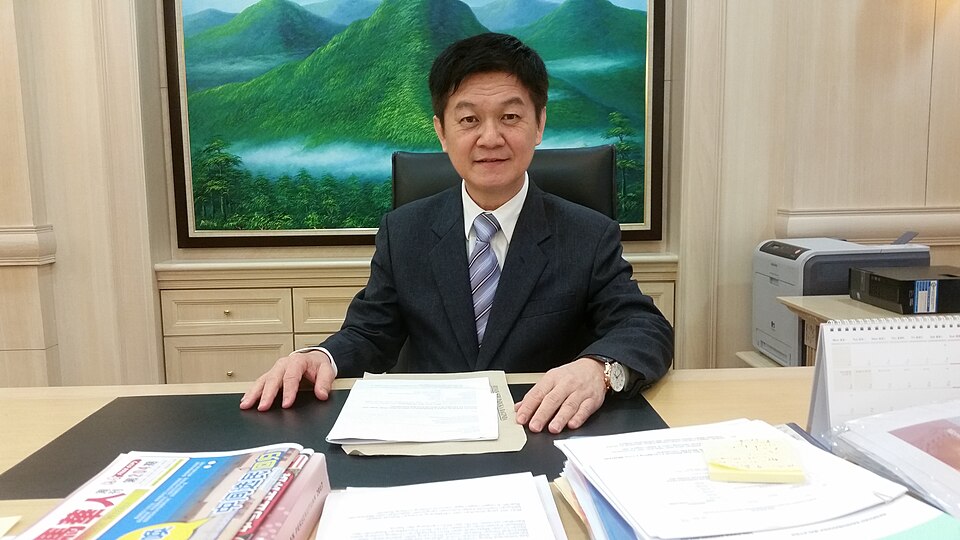 File:Dato' Lee Chee Leong.jpg
