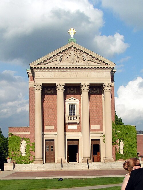File:St Joseph Chapel CollegeOfTheHolyCross.jpg