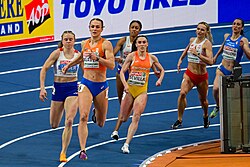 Lieke Klaver ahead in the women's 400 metres final