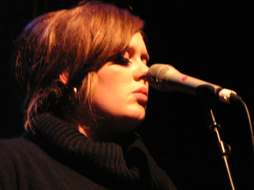 File:Adele 2009.jpg