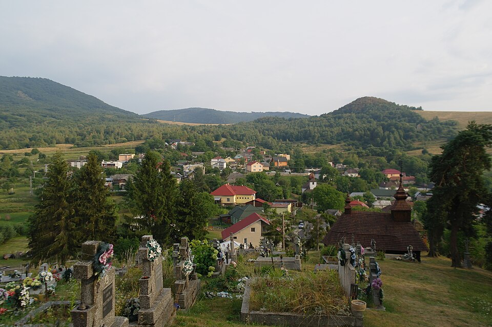 File:ChurchInovce 08.jpg