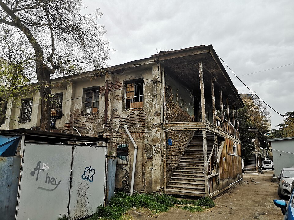 File:Former Student Hall in Vake.jpg