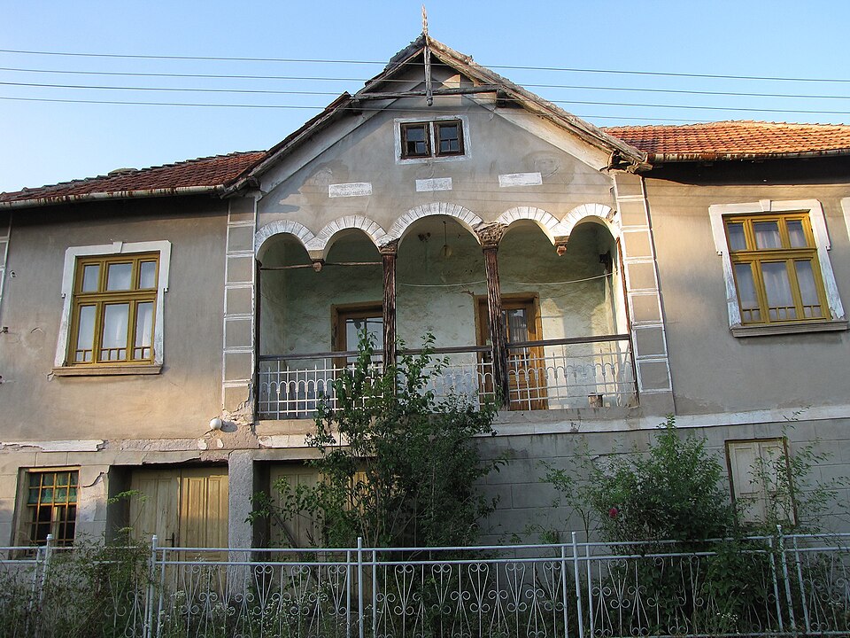 File:Kuća u Vraništu.jpg