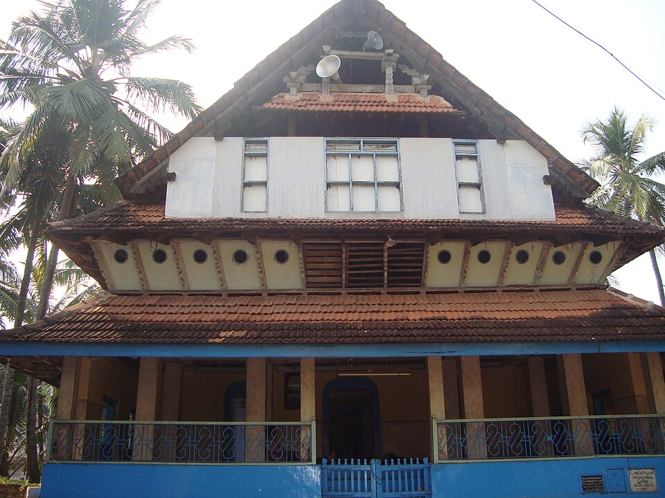 File:Muchundi Mosque.JPG