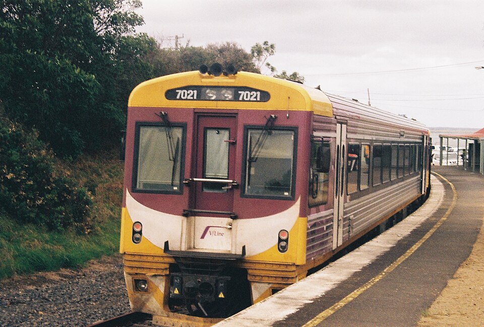 File:Trainatstonypoint2026.jpg