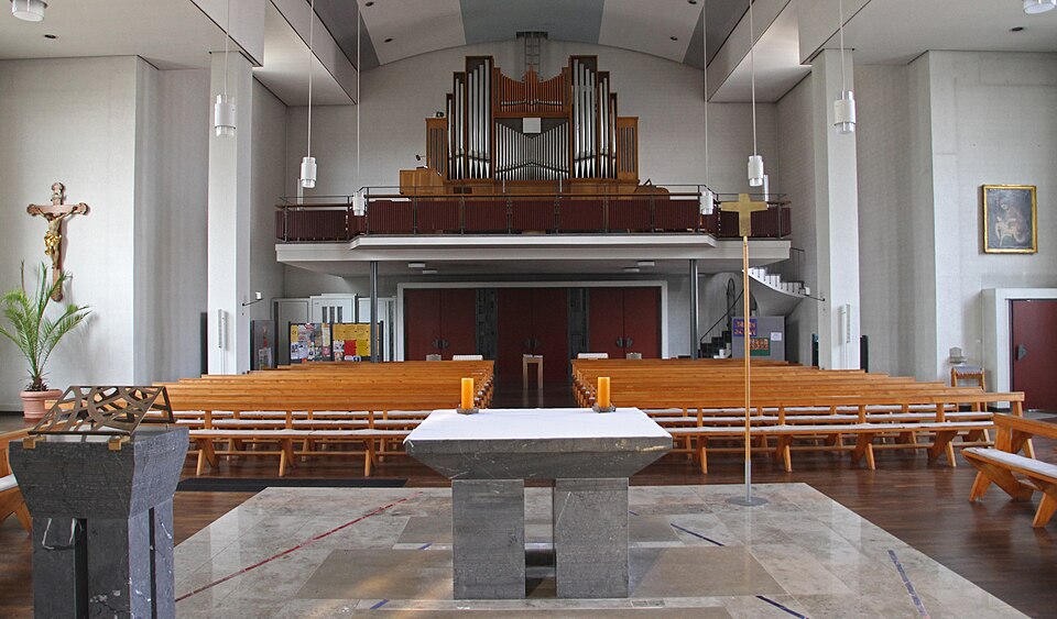File:Varnhalt-Herz Jesu-90-zur Empore-gje.jpg