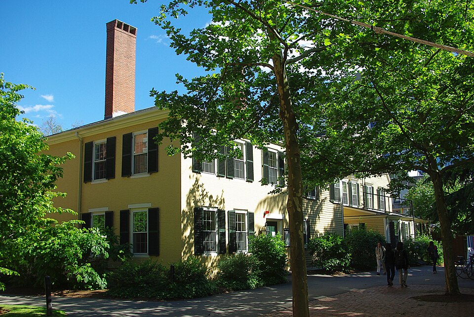 File:Wadsworth House.JPG