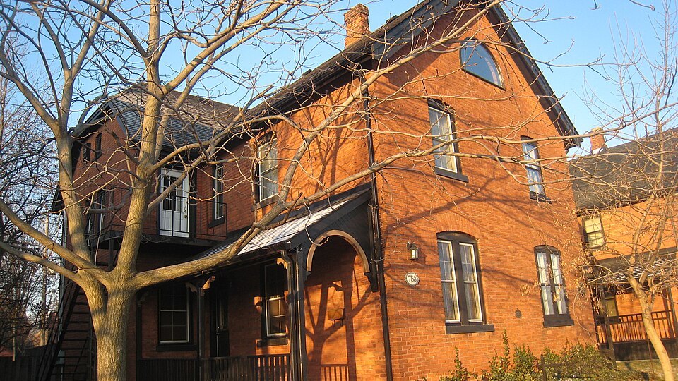 File:753 Walker Road.JPG