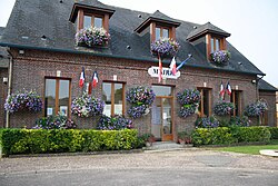 The town hall in Cierrey