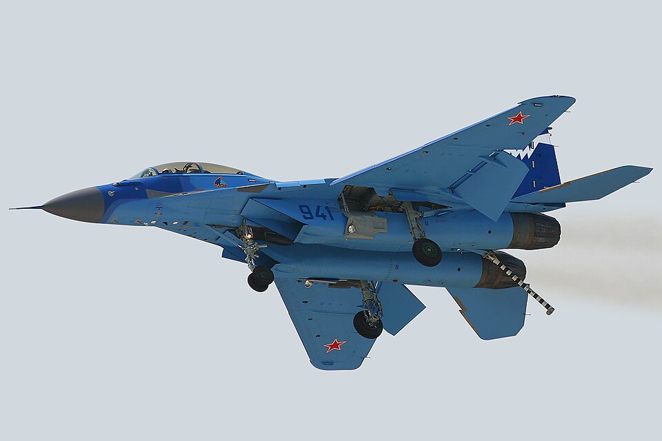 File:MiG-29K at MAKS-2007 airshow (3).jpg