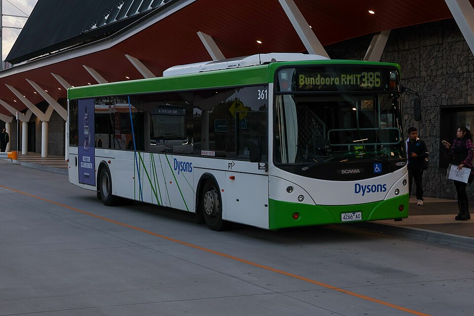 File:Route 386 Bus.jpg