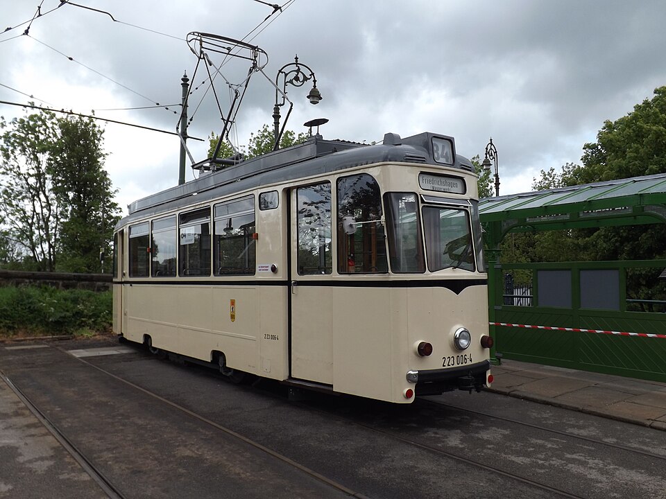 File:Berlin 223 006-4 Town End.JPG