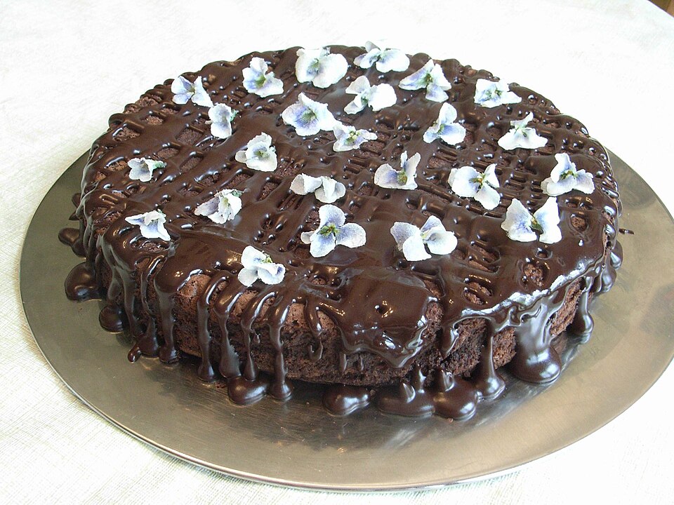 File:Choc cake-candied violets.jpg