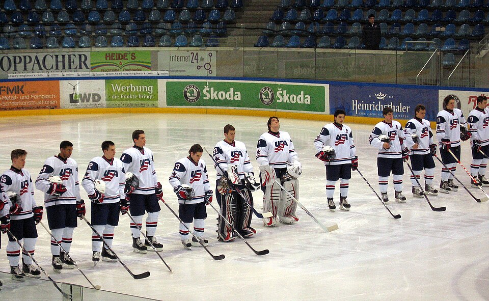 File:USA U18 Ice Hockey Team 2011-04-09.jpg