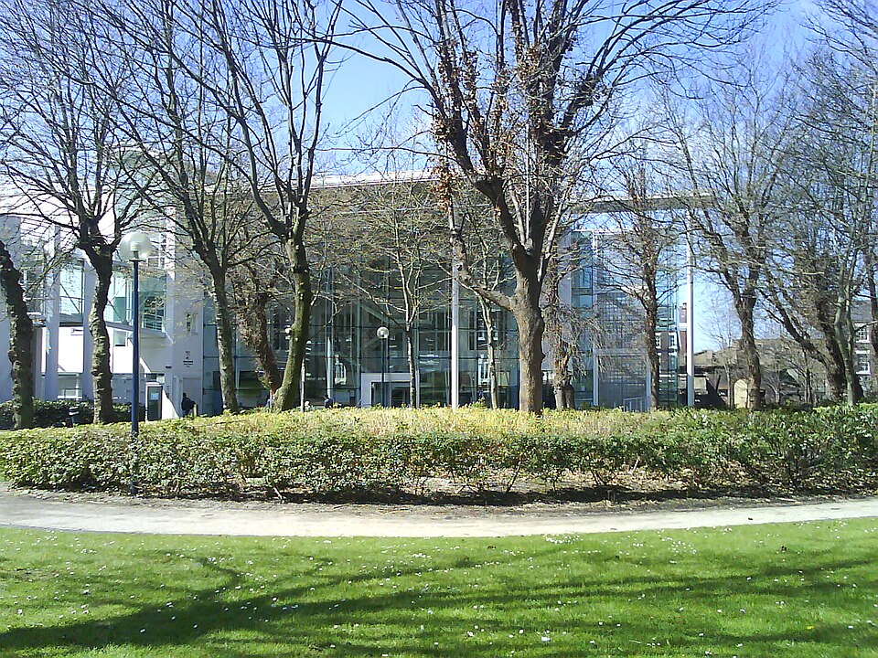 File:Aldhamrobarts.JPG