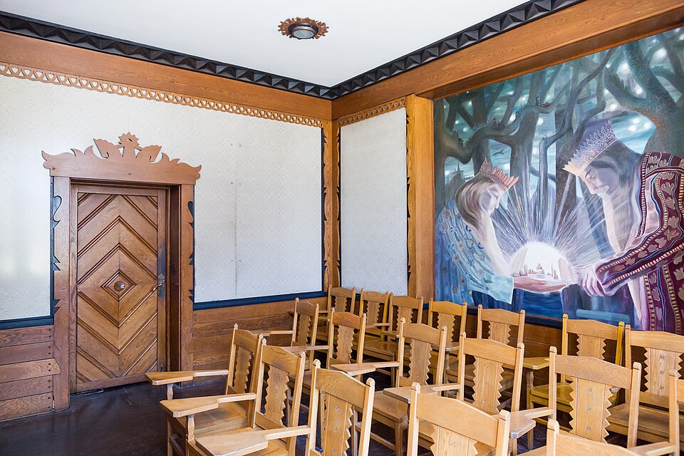 File:Cathedral of Learning Lithuanian Classroom (16828225871).jpg